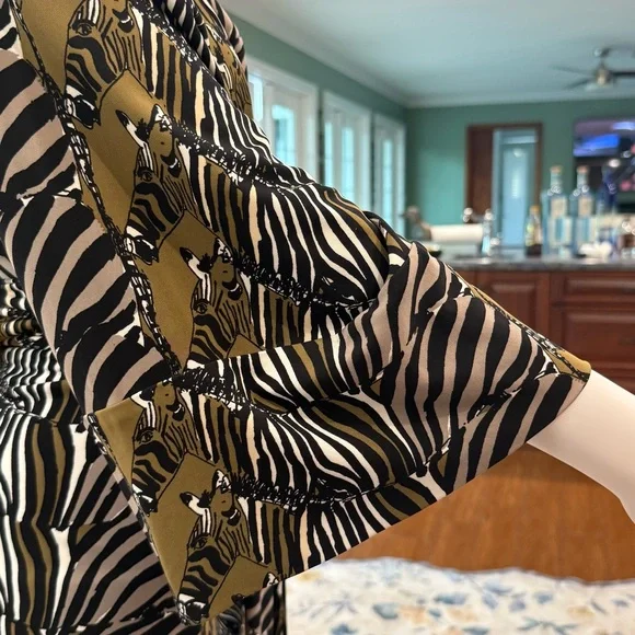 Banana Republic Issa London Zebra Pattern Wrap Dress 6 - Picture 5 of 13